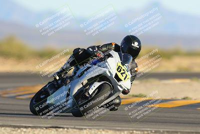 media/Oct-29-2022-CVMA (Sat) [[14c0aa3b66]]/Race 11 Amateur Supersport Open/